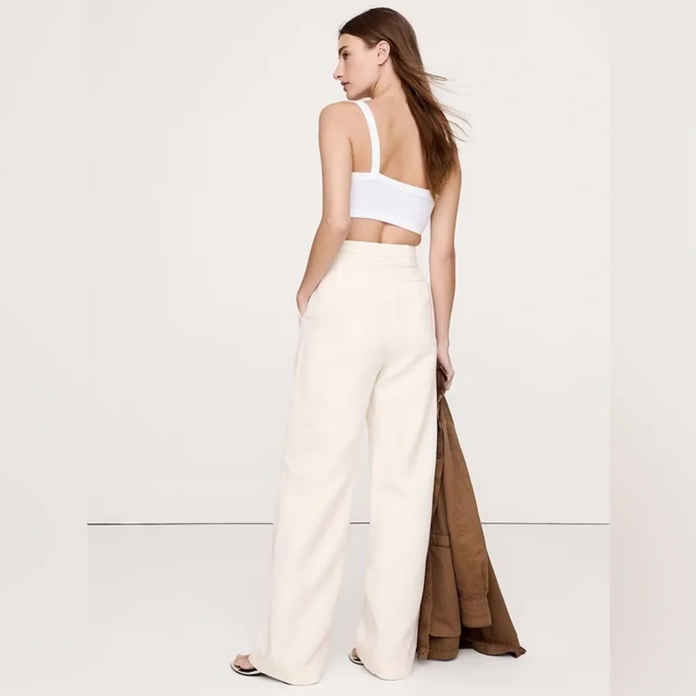 NWT! Banana Republic High-Rise Wide-Leg Studio Pant - 0 Petite